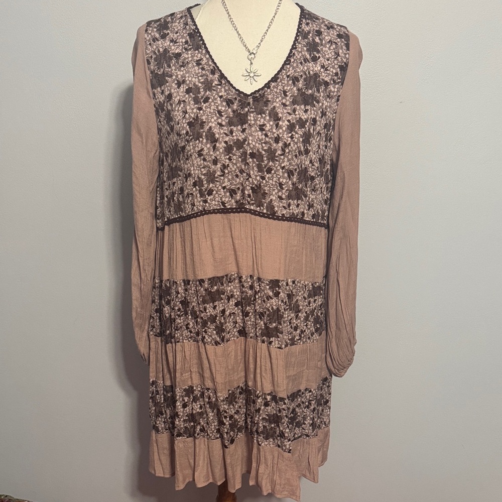 ODDY Taupe and Chocolate Floral Tiered Long-Sleeve Midi Dress